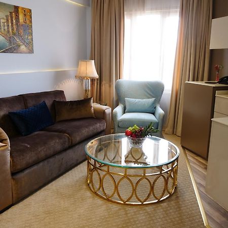 Lumiere Des Etoile Hotell Kuwait City Exteriör bild