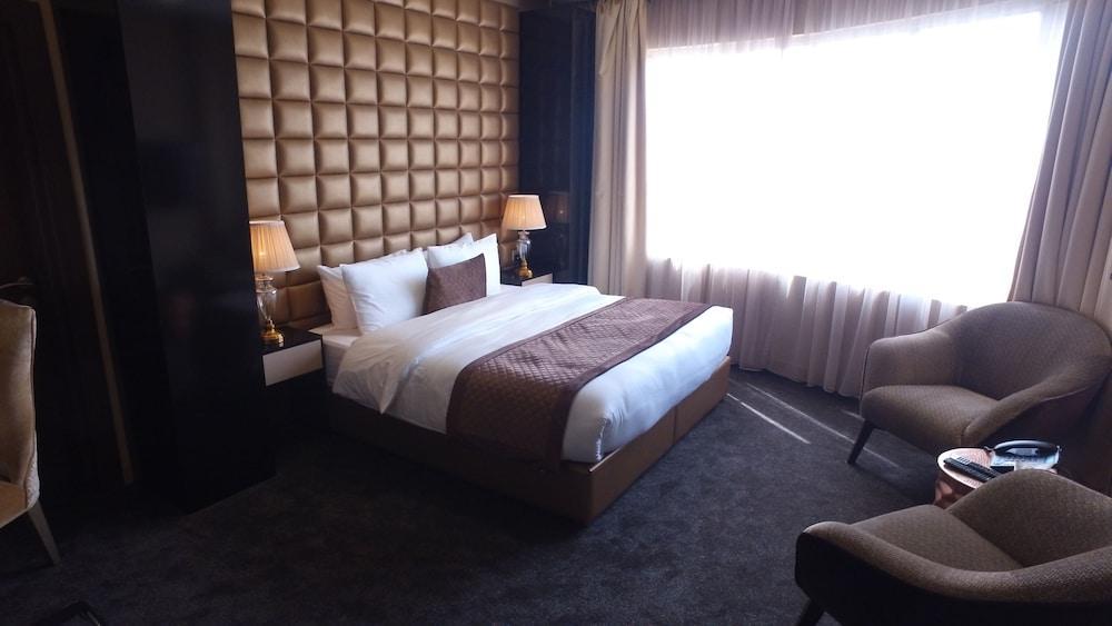 Lumiere Des Etoile Hotell Kuwait City Exteriör bild