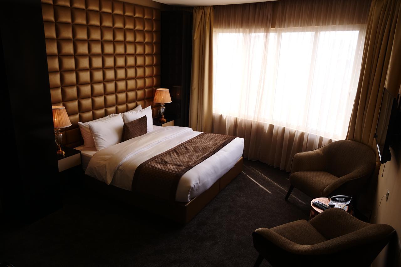 Lumiere Des Etoile Hotell Kuwait City Exteriör bild