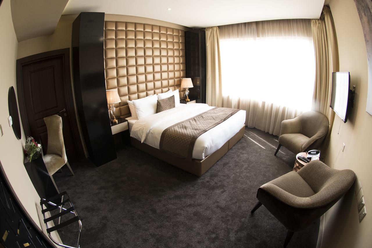 Lumiere Des Etoile Hotell Kuwait City Exteriör bild