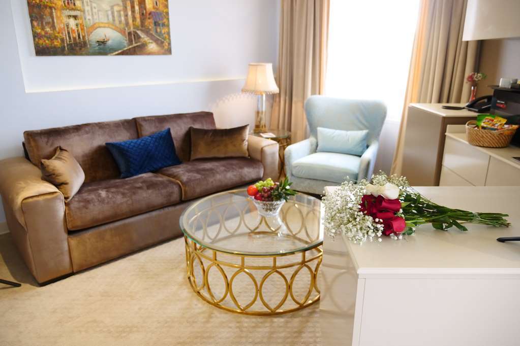 Lumiere Des Etoile Hotell Kuwait City Rum bild