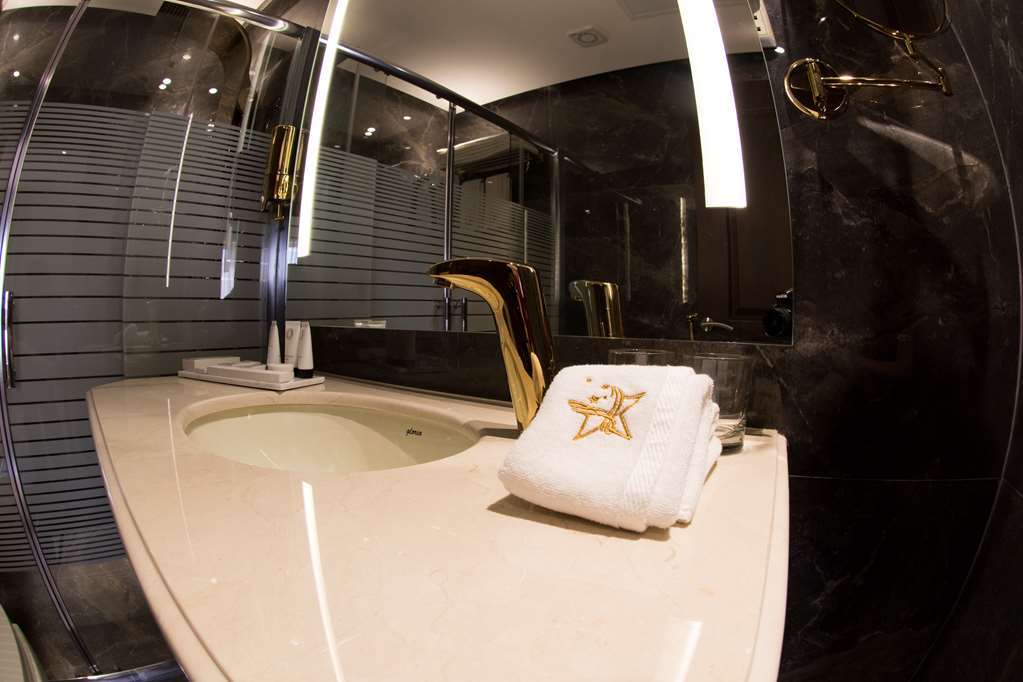 Lumiere Des Etoile Hotell Kuwait City Rum bild